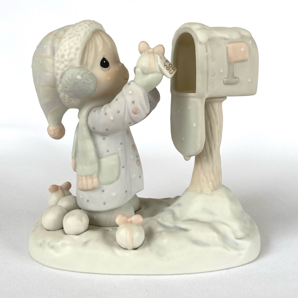 Precious Moments “I’m Sending You A White Christmas” Vintage Figurine E-2839